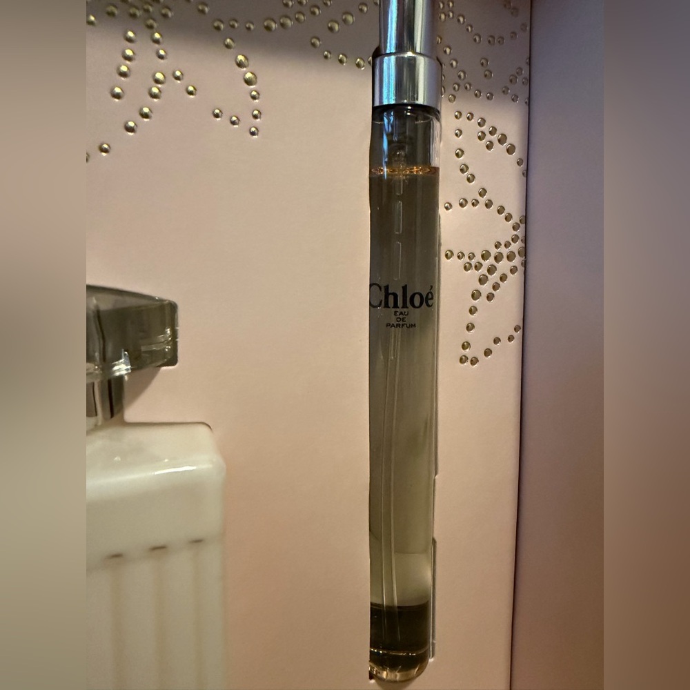 *NIB* Chloé Fragrance Gift Set - Picture 5 of 6